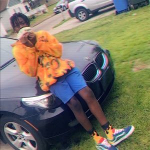 Meet your Posher, Hasani